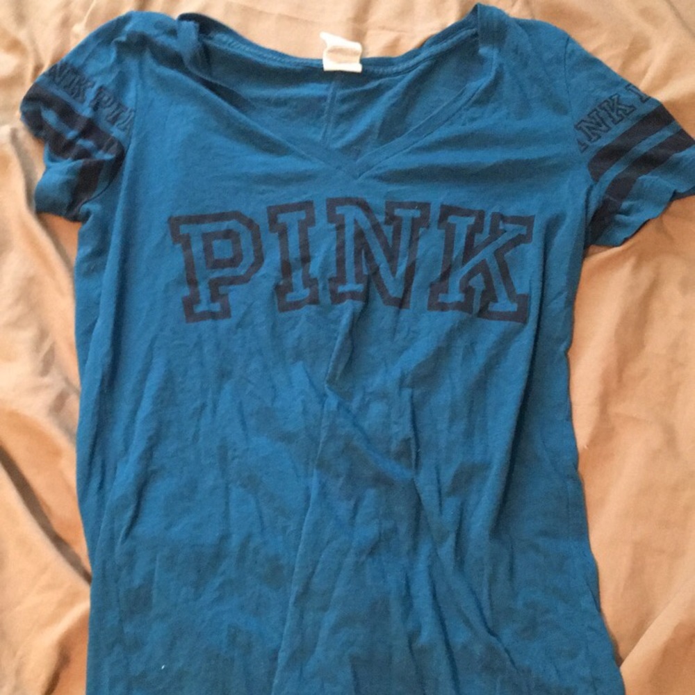 VS pink shirt